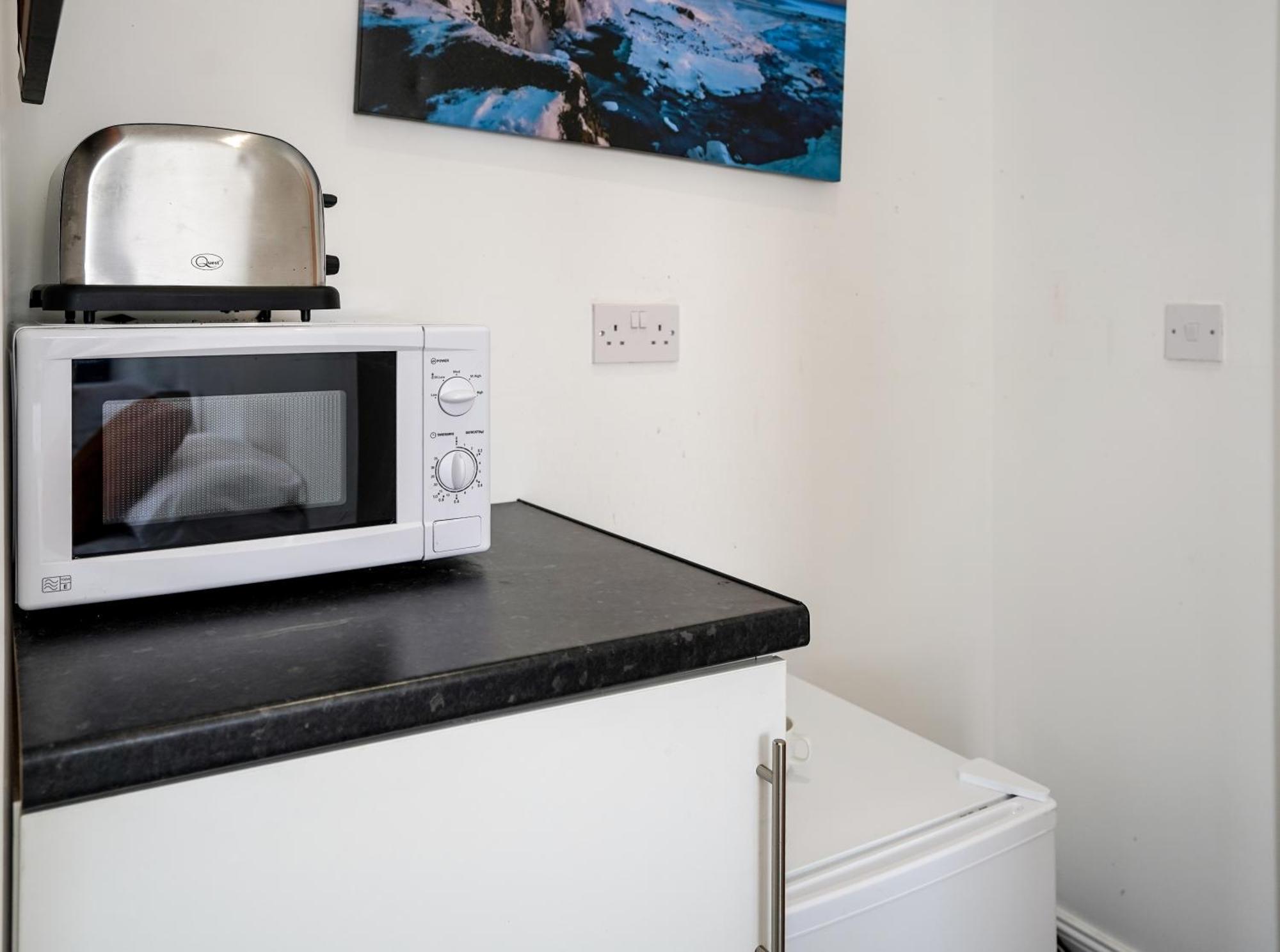 Homesly Guest Rooms, Comfortable En-Suite Guest Rooms With Free Parking And Self Check-In 버윅어폰트위드 외부 사진