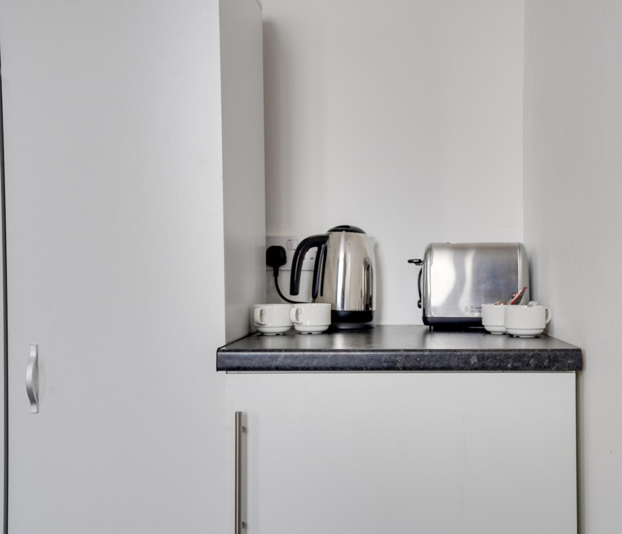 Homesly Guest Rooms, Comfortable En-Suite Guest Rooms With Free Parking And Self Check-In 버윅어폰트위드 외부 사진